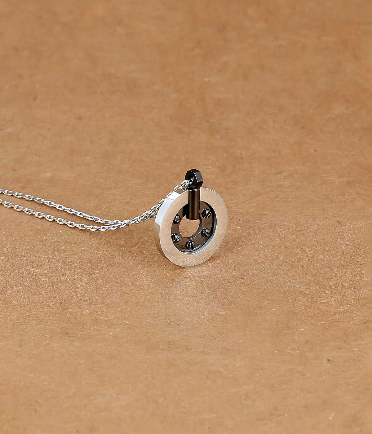Collier Olivier (Acier noir)